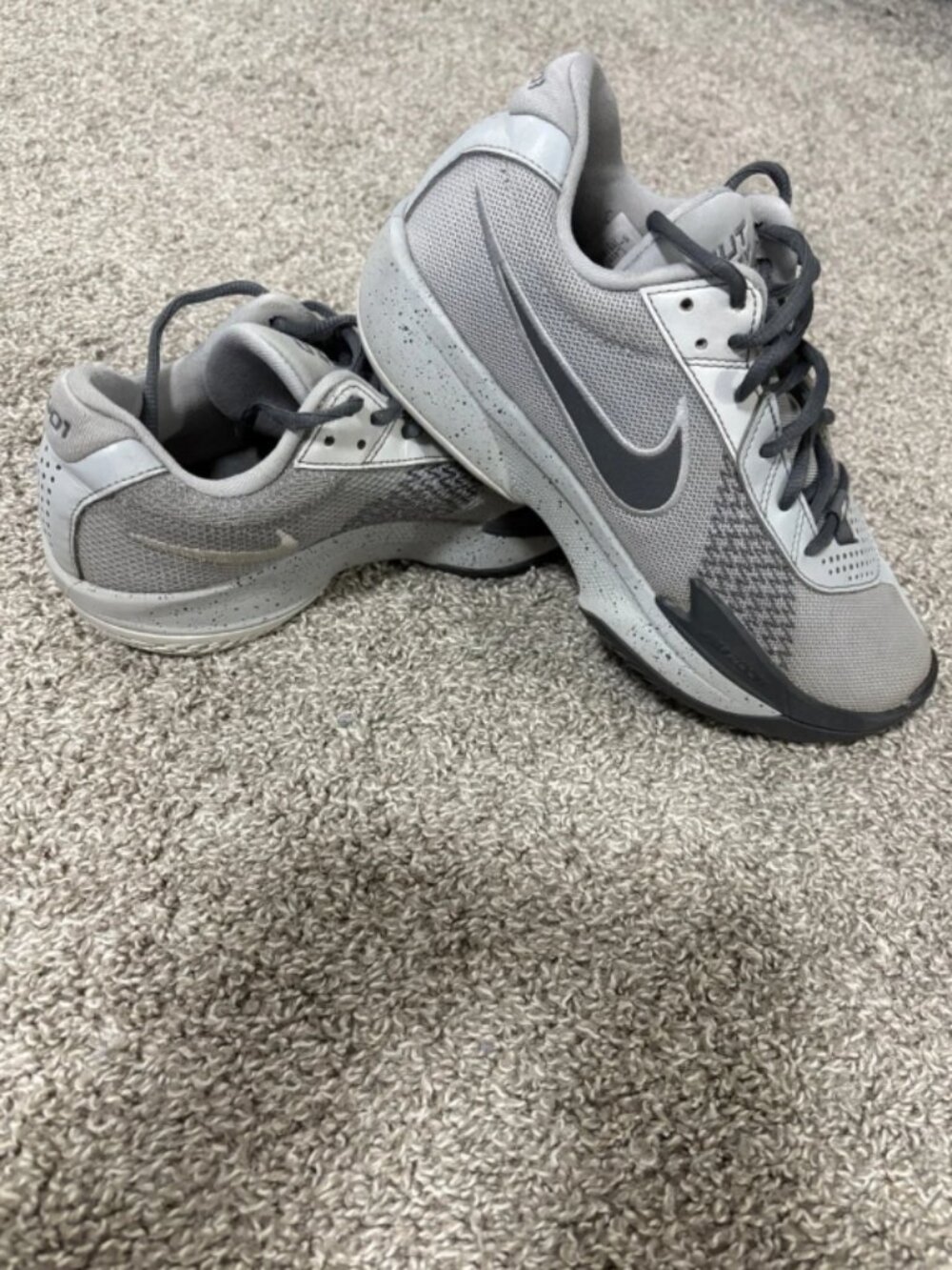Nike Men's Gray and Dark Gray Athletic Sneakers
